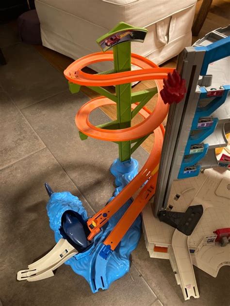 Hot Wheels Ultimative Garage Mit Hai Angriff Kaufen Auf Ricardo