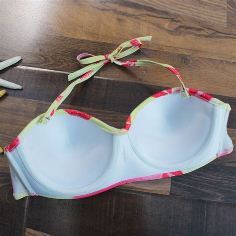 Flower Red Lipstick Flounce Bikini Sets On Luulla