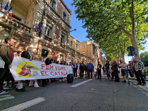 Òmnium Cultural on Twitter Ens mobilitzem per denunciar la