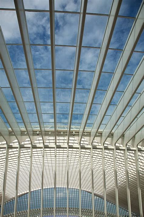 Fundo Esta O Guillemins Fotos Vetores De Fundo De Esta O Guillemins