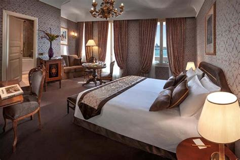 Hotel Londra Palace, a boutique hotel in Venice