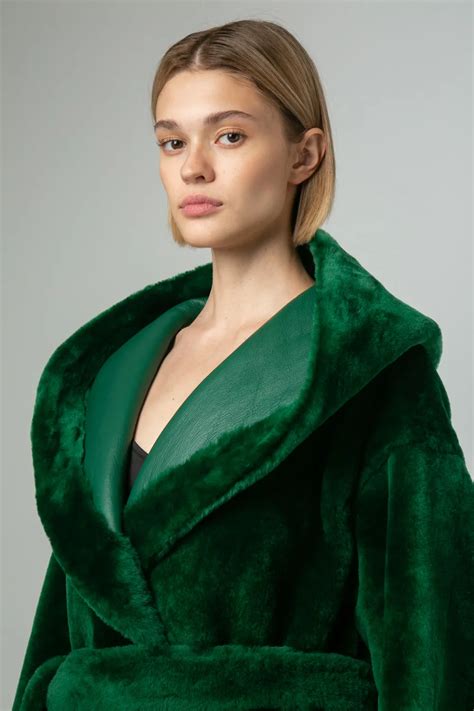 Шуба из овчины Vericci 612938003 цены в Москве, купить одежду, каталог ...