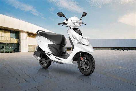 Tvs Scooty Zest Matte Series On Road Price Rto Insurance Features