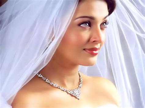 Aishwarya Rai Wedding Dress White - YusraBlog.com