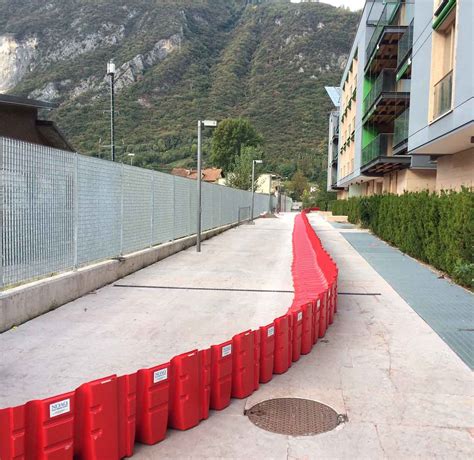 Reliable Temporary Flood Wall Barriers | Flood Control International