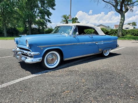 1954 Ford Sunliner 1 | Barn Finds