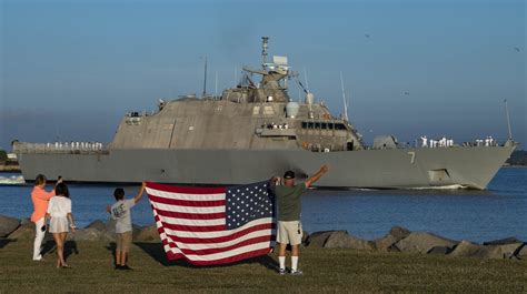 VIDEO: USS Detroit Departs for Maiden Deployment to SOUTHCOM - USNI News