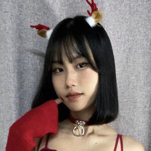 Paola Celeb Aka Paola Skye Aka PaolaCelebtv Aka PaolaSkyeVip Aka Paolaskye025 Nude Leaks