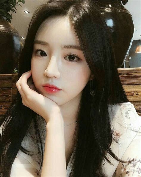 Pin By Andi Tenri On Ulzzang Ulzzang Girl Selca Ulzzang Korean Girl