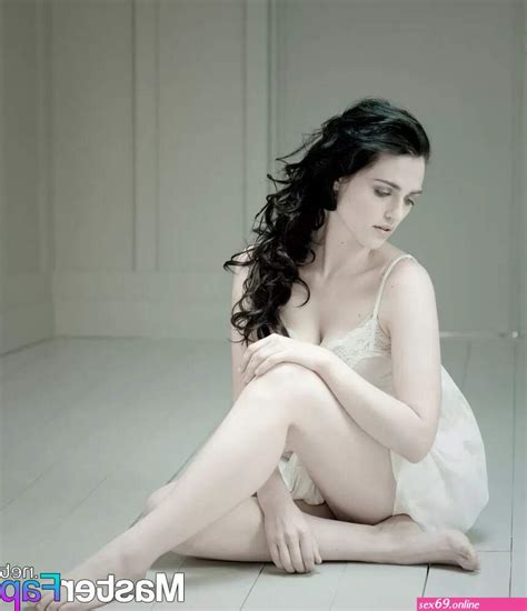 Katie Mcgrath Nude Sexy Photos