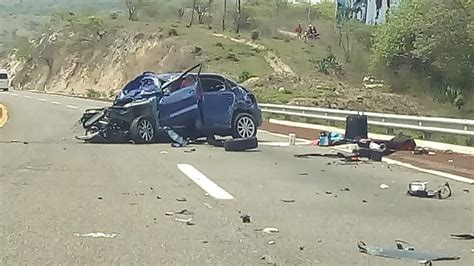 Deja 3 Heridos Choque De Camioneta En Autopista De Oaxaca