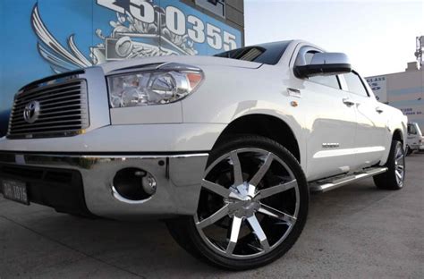 Toyota Tundra Chrome Wheels