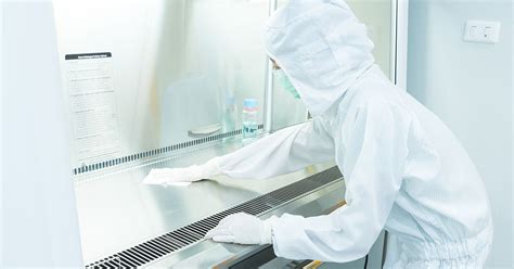 Keeping Your Cleanroom Clean A Four Step Process Guardian Medical