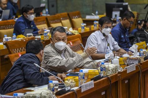 Gasifikasi Batubara Ke Dme Ditargetkan Beroperasi Di Republika