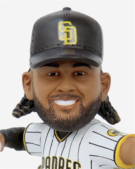 Fernando Tatis Jr San Diego Padres 2023 Gold Glove Bobblehead Foco