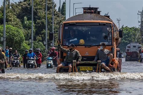 5 Penyebab Banjir Rob Yang Perlu Diwaspadai Nasional Id