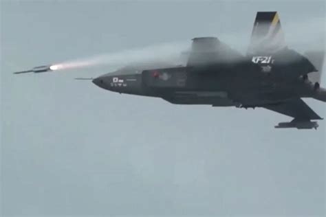 Diehl Defence, Korea Aerospace Sign MoU to Advance IRIS-T Missiles Integration for FA-50, KF-21 ...