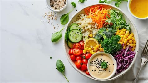 Fotograf A A Rea De Un Cuenco De Ensalada De Quinoa Sobre Un Fondo