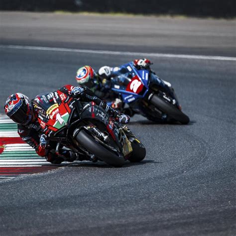 CIV 2023 Gara1 Imola La gara più bella dell anno in SBK vince