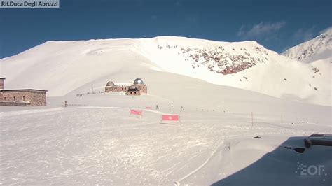 Altra Neve SullAppennino Abruzzese Bufera A Campo Imperatore E Il