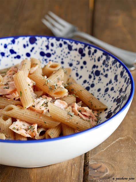 Pasta Integrale Con Salmone Al Limone E Maggiorana A Zucchero Zero