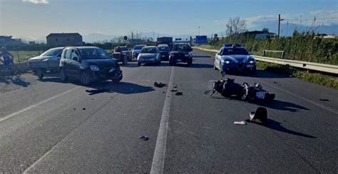 Ennesimo Incidente Sulla Ss A Corigliano Rossano Scontro Auto Moto