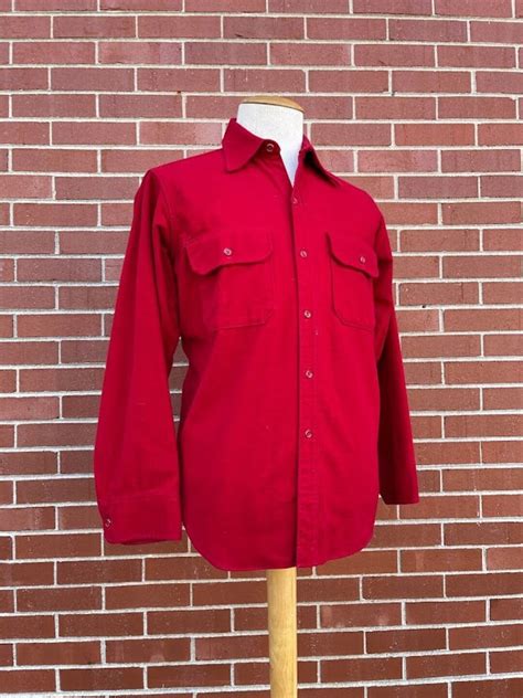 Vintage Mens Red Cotton Flannel Woolrich Button Down Shirt Size Large Vintage Woolrich Shirt