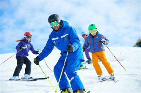 Learn to Ski - Discover Michigan Skiing