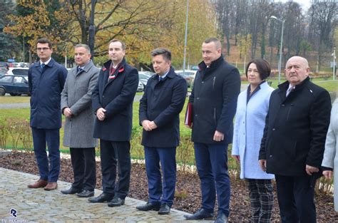 Kamieniec Ząbkowicki otwarcie skweru im Lecha i Marii Kaczyńskich