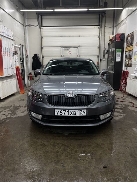 Передние фары LED AKD + Антихром решетки радиатора — Skoda Octavia A7 ...