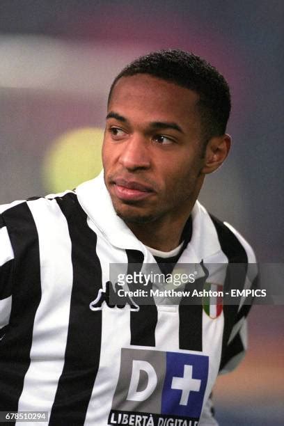 271 Thierry Henry 1999 Photos & High Res Pictures - Getty Images