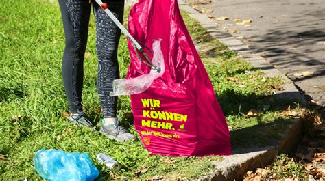 Gegen den Wilden Müll Der Abfallwirtschaftsbetrieb Böblingen macht mit