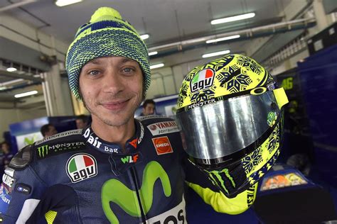 THE VALENTINO ROSSI CORSA WINTER TEST LIMITED EDITION REPLICA HELMET IS