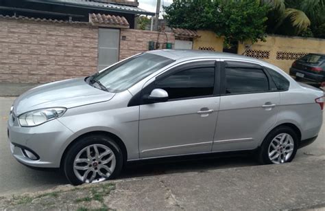 Fiat Grand Siena Essence 1 6 16V Dualogic Flex 2014 2015 Salão do