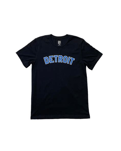 Ink Detroit - Classic Honolulu Blue and Silver Print T-shirt - Black