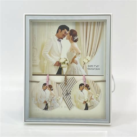 Shop Multiple Photos In One Frame | Customized Photo Frames