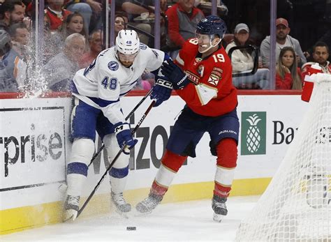 Get the Latest NHL Monday Game Scores on Point Spreads