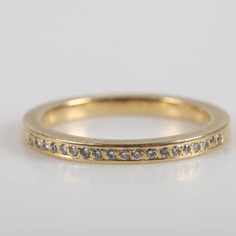 SANDBERG SWEDEN Ring Florette 18 K Guld Med 19 Briljantslipade