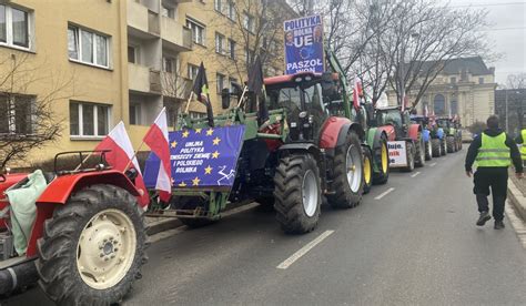 Protest rolników we Wrocławiu Duże korki na S5 i A4 Radio Gra