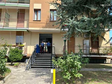 20enne Uccisa Con Coltellate Alla Gola In Caserma A Milano L Ex Di