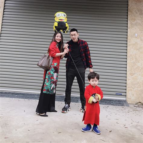 Lo T Sao V Hot G L Vi T C Ng Ch N M C O D I Xinh Mu N X U Trong Ng Y M Ng T T