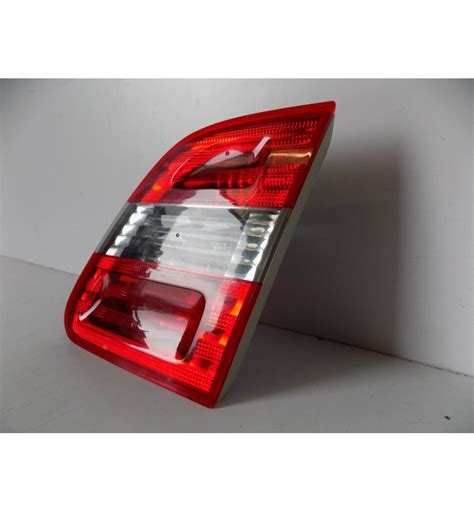 Mercedes W245 Lampa Tylna w Klapę Prawa 11866