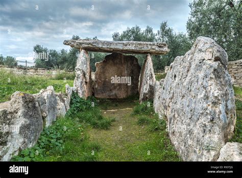 Dolmen Della Chianca Impressive Prehistoric Megalithic Monument Dating