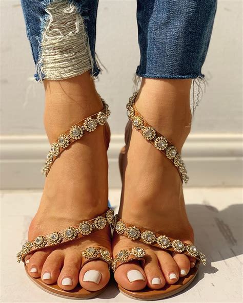 Rhinestone Detail Toe Ring Flat Sandals