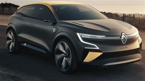 Nuova Renault Mégane Electric 2022 gli interni le ultime news