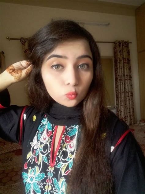 Srinagar Muslim College Girl Nude Selfies Leaked Indian Nude Girls