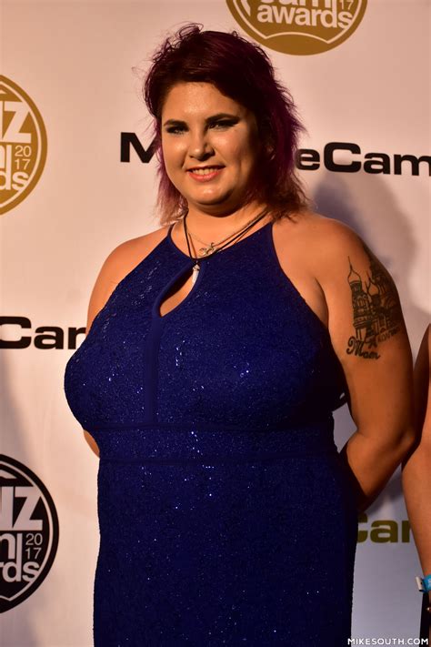 Pictures From The Xbiz Miami Red Carpet