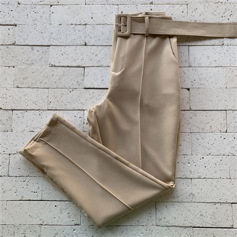 CALÇA ALFAIATARIA VINCO E CINTO LUXO NUDE Dondoca Moda Feminina