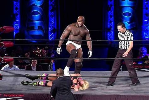 TNA News: Former NFL and ROH star Moose debuts on TNA