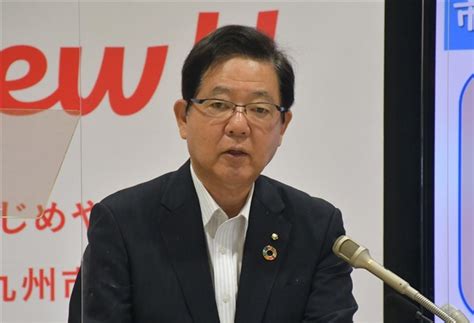 会見でワクチン接種体制などを発表する北橋健治市長 ワクチン4回目へ集団接種会場12ヵ所 北九州市7月16日以降 写真・画像11